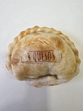 Empanada 4 Quesos (1 Ud.)