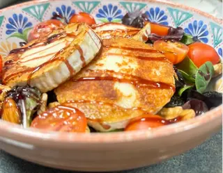 Ensalada De Rulo De Cabra