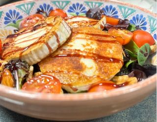 Ensalada De Rulo De Cabra