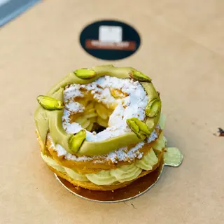 Paris Breast Pistache