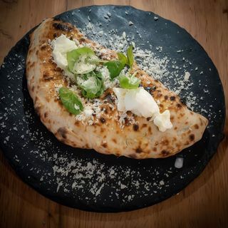 Calzone accaciata