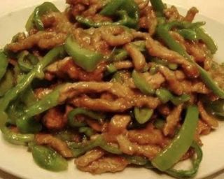 Ternera con Pimientos Verdes