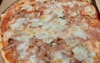 Prosciutto cotto e funghi senza glutine
