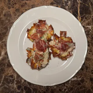 ALCACHOFAS FRITAS CON SALSA DE PARMESANO