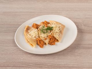 Naleśniki po bolońsku zapiekane serem