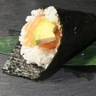 Sake temaki