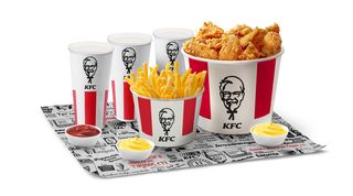 9 Крылышек + 9 Стрипсов Комбо