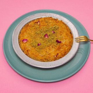 كنافة بالقشطة  و الجبن 