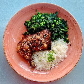 Coxa de Frango, Molho Teriyaki, Arroz Basmati  (a partir das 12h00)
