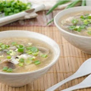Clear chicken and mushroom soup