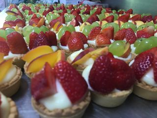 Cestini con crema e frutta 500 g