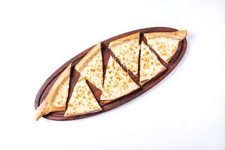 Kaşarli pide + Coca-Cola 0,33l