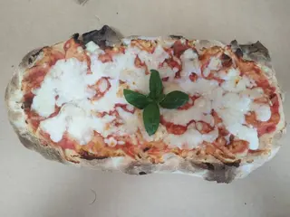 Pinsa Marguerita