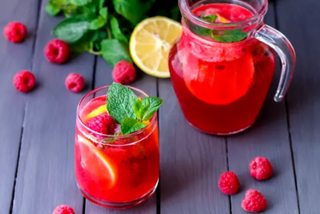 Домашна лимонада малина