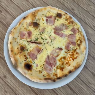 Pizza carbonara