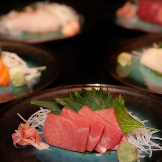SASHIMI NO MORIAWASE
