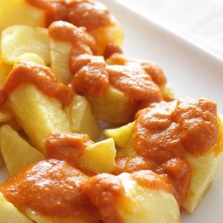 Patatas cartucho grande brava