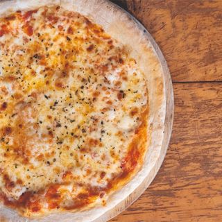 Pizza Margarita (33 Cm.)