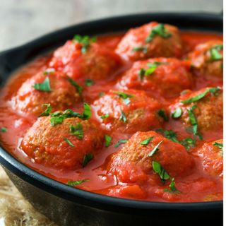 Albóndigas en salsa