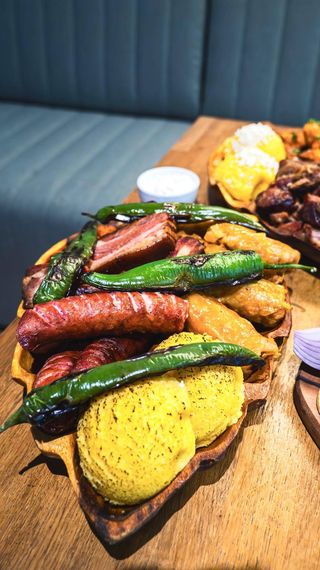 PLATOUL CU TRADITII 2,2kg