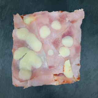 Pizza De Jamón Dulce (Porción)