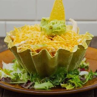 Taco Salad con Pollo