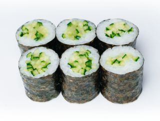 * Макі з огірком