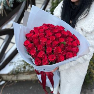 51 троянда RHODOS з упакуванням