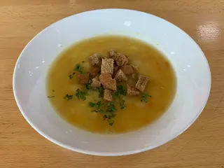  Суп Гороховий з сухариками (250г)