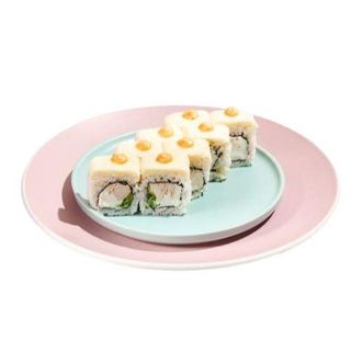 Roll De Pollo Con Aguacate Y Pepino (8 Pzs.)