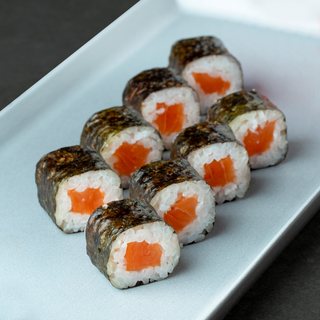 Մակի սաղմոնով 8 կտոր