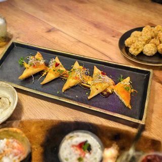 SAMOSAS AL CURRY 4uds.