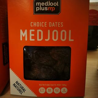 curmale MEdjol 1kg medium