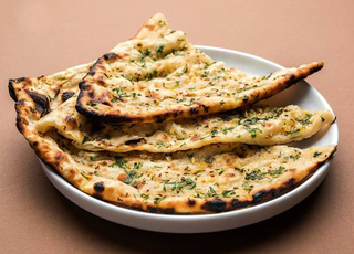 Garlic naan
