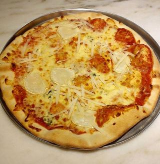 Pizza de 4 Queijos (Média)