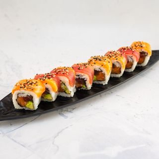 Tuna salmon avocado roll