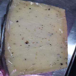 Queso De Ovejas Con Trufas (1 Kg.)