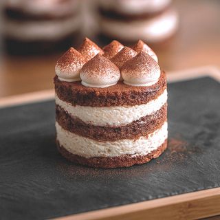 B7. Tiramisú Amb Cacau