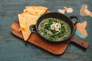 ისპანახის ცხელი სასუსნავი პარმეზანით