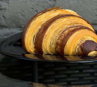 Круасан шоколадний