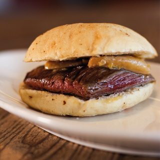 Mollete De Solomillo De Ternera Y Foie