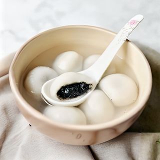 Buñuelos De Arroz Con Sésamo Y Coco Rallado (4Uds.)