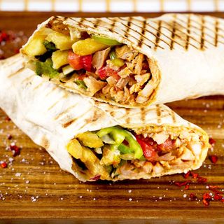 Շաուրմա խոզի լավաշով 335գ