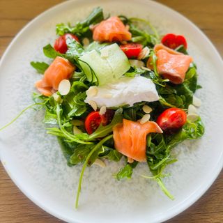 Salmon salad