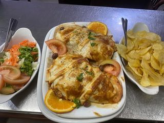 Bife em Massa Folhada com Molho de Cogumelos