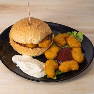 Chicken Nuggets, ketchup i majoneza