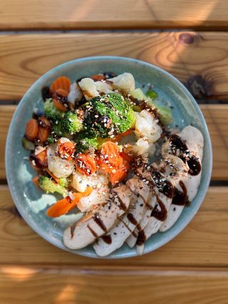 Курка з овочами теріякі