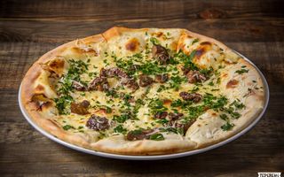 Піца з білими грибами та Пармезаном (230г)