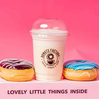 Combo: 1 Milkshake + 2 Donuts