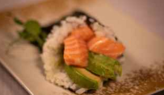 Temaki salmone avocado